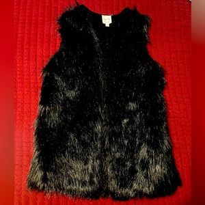 Small fur vest black size small
